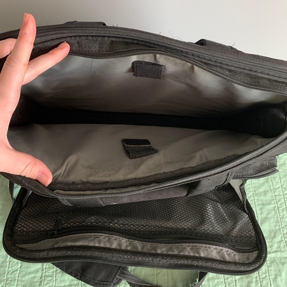 Black Dell Briefcase Satchel Shoulder Laptop Computer Bag - Picture 3 of 8